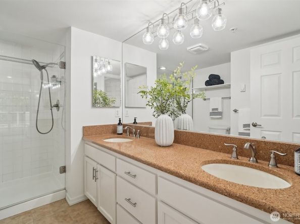 801 2nd Avenue N 204, Seattle WA 98109