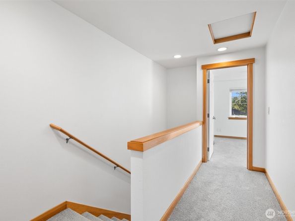 1322 Polly's Lane, Bainbridge Island WA 98110