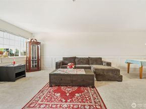 7818 228th Street SW 106, Edmonds WA 98026