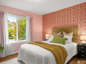 22319 NE 6th Court, Sammamish WA 98074