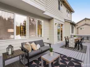 22319 NE 6th Court, Sammamish WA 98074