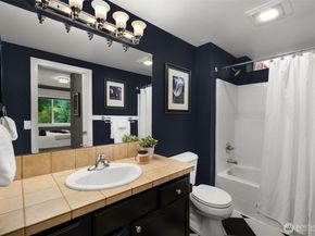 22319 NE 6th Court, Sammamish WA 98074