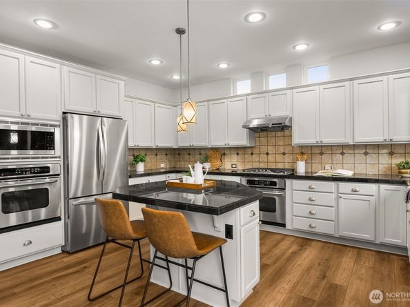 22319 NE 6th Court, Sammamish WA 98074