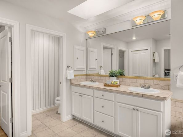 22319 NE 6th Court, Sammamish WA 98074