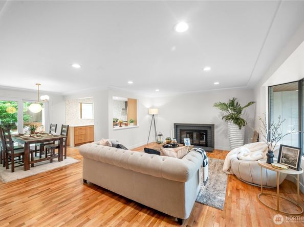 13623 NE 75th Street, Redmond WA 98052