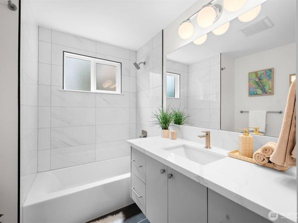 13623 NE 75th Street, Redmond WA 98052