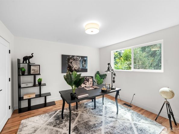 13623 NE 75th Street, Redmond WA 98052