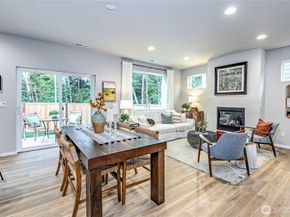 266 NE Shadowhawk Lane, Bremerton WA 98311