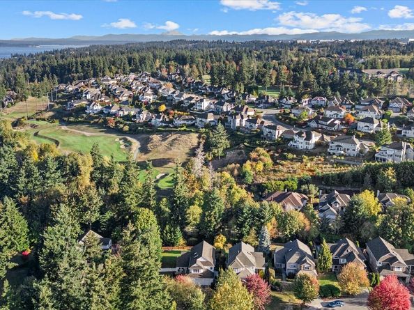 6053 Championship Court, Mukilteo WA 98275