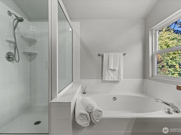 6053 Championship Court, Mukilteo WA 98275