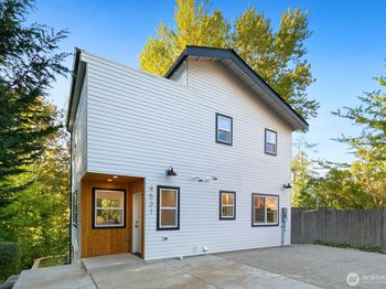 4531 26th Avenue SW