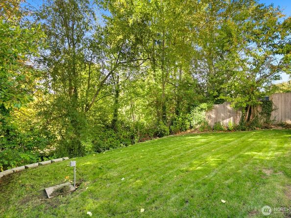 4531 26th Avenue SW, Seattle WA 98106