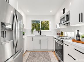 4531 26th Avenue SW, Seattle WA 98106