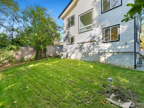 4531 26th Avenue SW, Seattle WA 98106