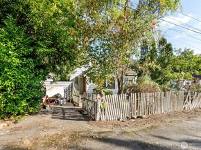 1728 NE 148th Street, Shoreline WA 98155