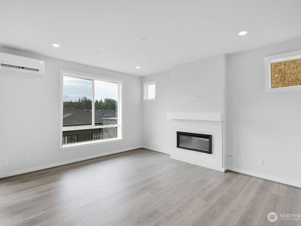 13211 NE 127th Way A, Kirkland WA 98034
