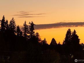 13211 NE 127th Way A, Kirkland WA 98034