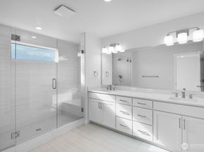 13211 NE 127th Way A, Kirkland WA 98034