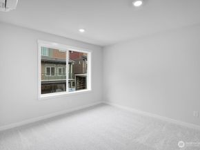 13211 NE 127th Way A, Kirkland WA 98034