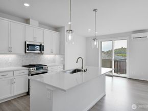 13211 NE 127th Way A, Kirkland WA 98034