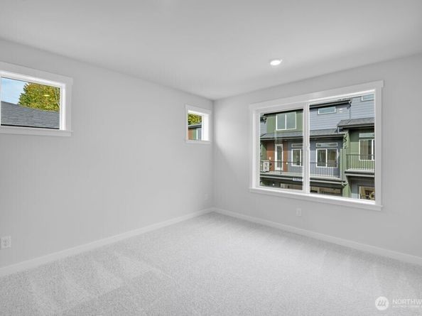 13211 NE 127th Way A, Kirkland WA 98034
