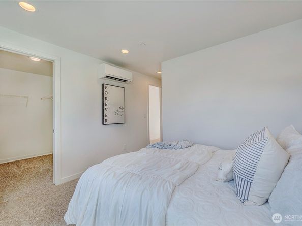 1536 17th Avenue S A, Seattle WA 98144