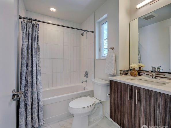 1536 17th Avenue S A, Seattle WA 98144