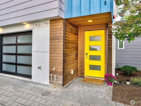 1536 17th Avenue S A, Seattle WA 98144