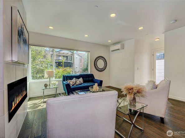 1536 17th Avenue S A, Seattle WA 98144