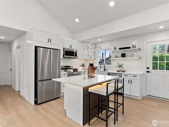 817 SW 356th Street, Federal Way WA 98023