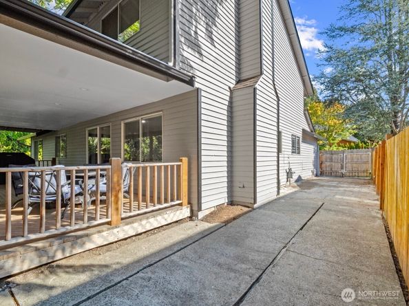 18008 25th Drive SE, Bothell WA 98012