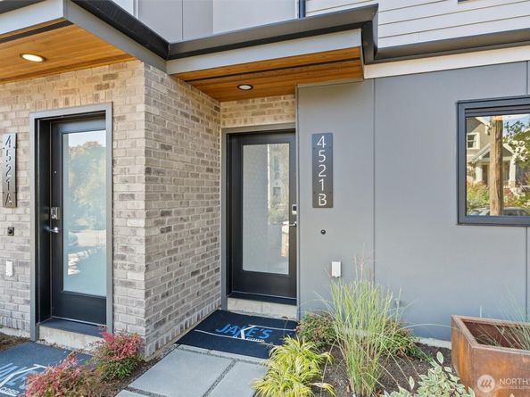 4521 B Bagley Avenue N, Seattle WA 98103