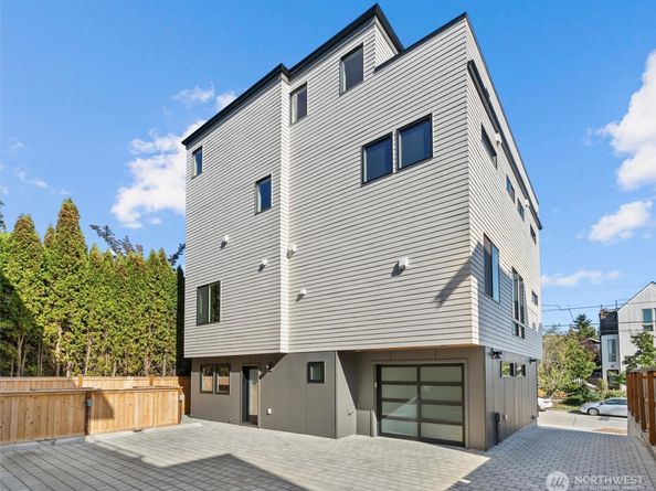 4521 B Bagley Avenue N, Seattle WA 98103