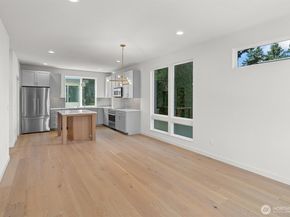 4521 B Bagley Avenue N, Seattle WA 98103