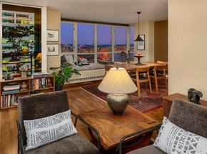 2125 1st Avenue 1204, Seattle WA 98121