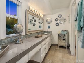 1616 175th Place SE, Bothell WA 98012