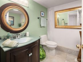 1616 175th Place SE, Bothell WA 98012