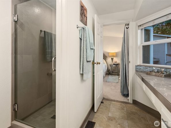 1616 175th Place SE, Bothell WA 98012