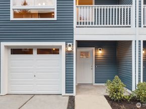 7027 Rainier Drive C, Everett WA 98203