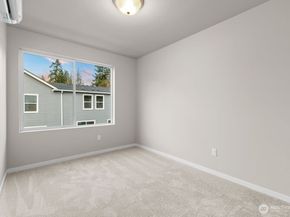 7027 Rainier Drive C, Everett WA 98203