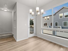 7027 Rainier Drive C, Everett WA 98203