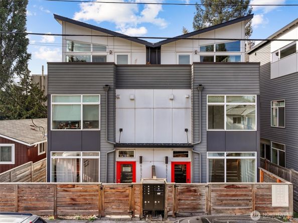 6917 Carleton Ave S B, Seattle WA 98108