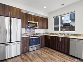 6917 Carleton Ave S B, Seattle WA 98108