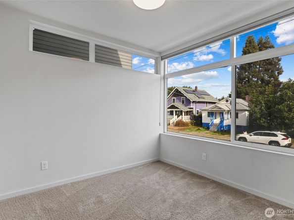 6917 Carleton Ave S B, Seattle WA 98108