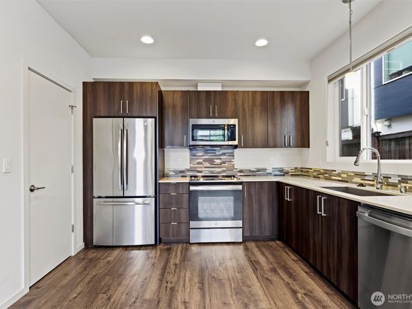 6917 Carleton Ave S B, Seattle WA 98108