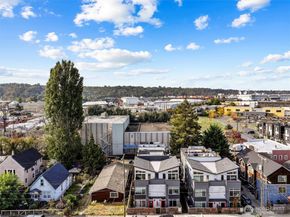 6917 Carleton Ave S B, Seattle WA 98108