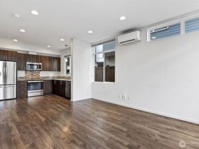 6917 Carleton Ave S B, Seattle WA 98108