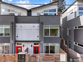 6917 Carleton Ave S B, Seattle WA 98108