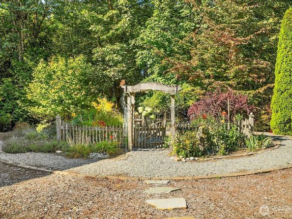 13423 Graywolf Place NE, Poulsbo WA 98370