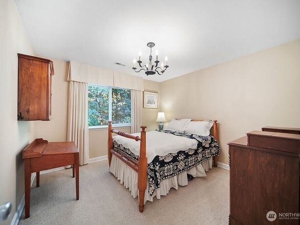 13423 Graywolf Place NE, Poulsbo WA 98370